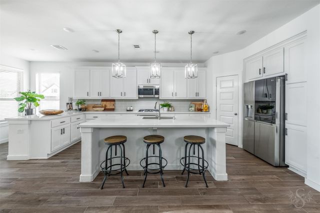 7018 Pondhawk Dr, Katy, TX 77493