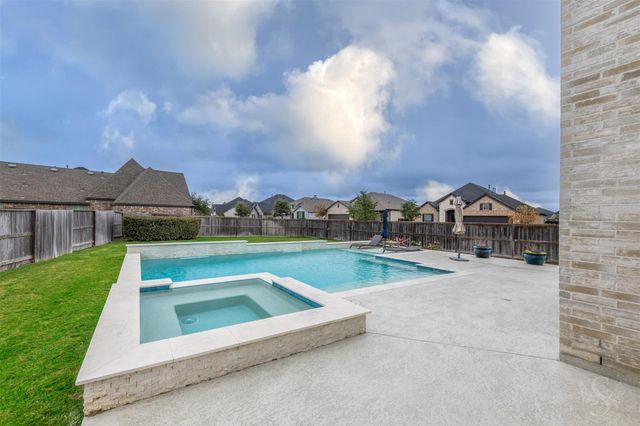 7018 Pondhawk Dr, Katy, TX 77493