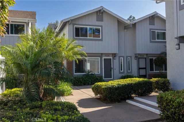 9538 Bickley Dr 2, Huntington Beach, CA 92646