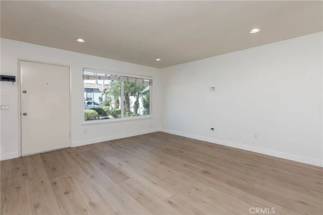 9538 Bickley Dr 2, Huntington Beach, CA 92646