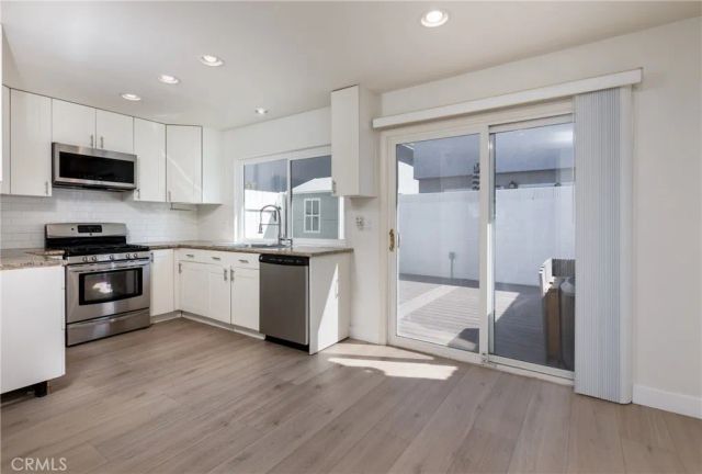 9538 Bickley Dr 2, Huntington Beach, CA 92646