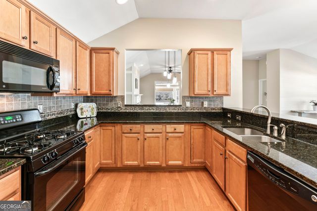 100 Cottage Club Drive, Locust Grove, GA 30248