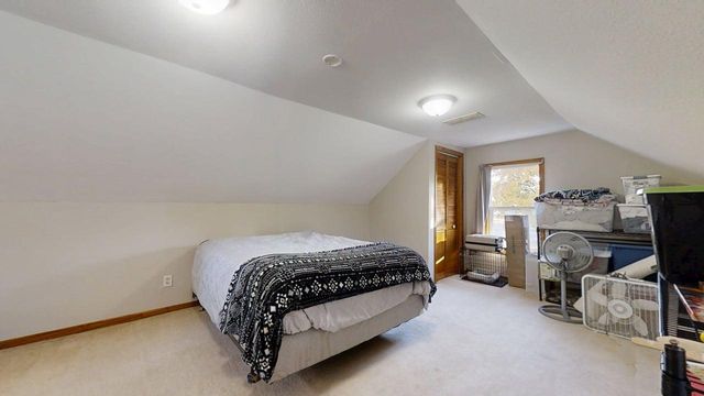 352 S Vermillion Street, Paxton, IL 60957