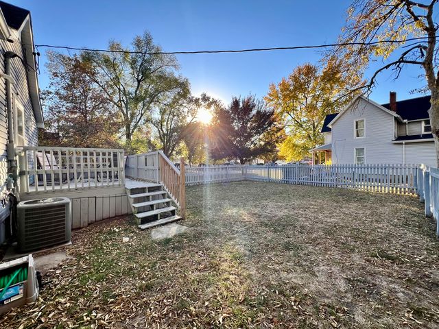 352 S Vermillion Street, Paxton, IL 60957