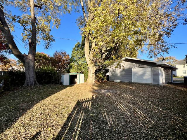 352 S Vermillion Street, Paxton, IL 60957