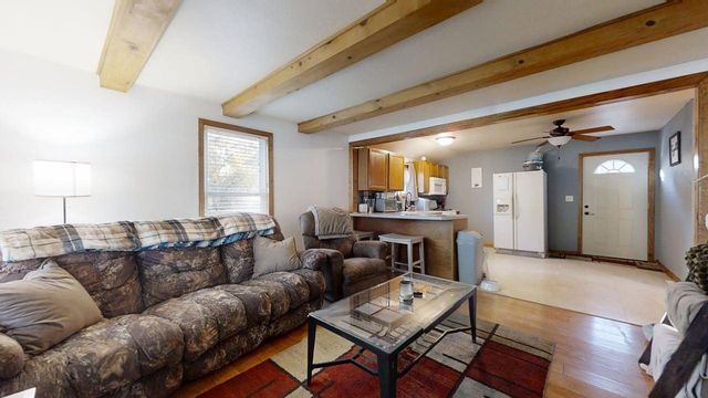 352 S Vermillion Street, Paxton, IL 60957