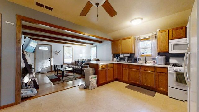 352 S Vermillion Street, Paxton, IL 60957