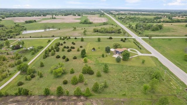 4312 K-68 Highway, Wellsville, KS 66092