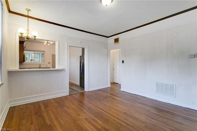 1346 26th ST, Newport News, VA 23607