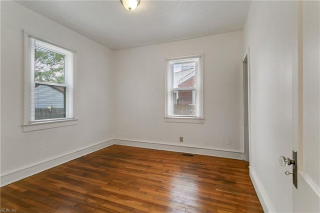 1346 26th ST, Newport News, VA 23607