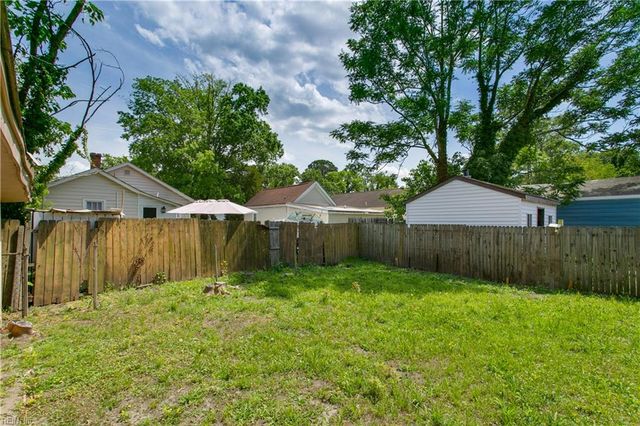 1346 26th ST, Newport News, VA 23607