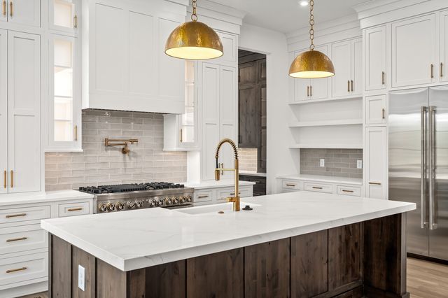 527 Divine Ct, Arrington, TN 37014