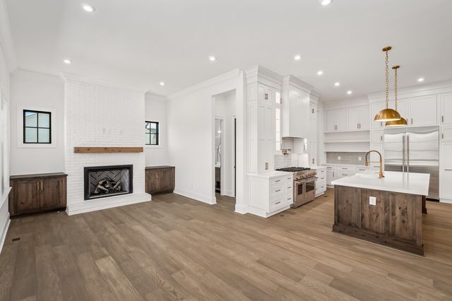 527 Divine Ct, Arrington, TN 37014