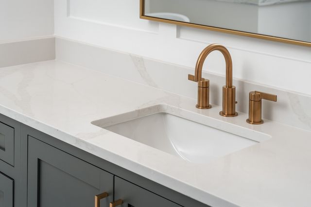 527 Divine Ct, Arrington, TN 37014