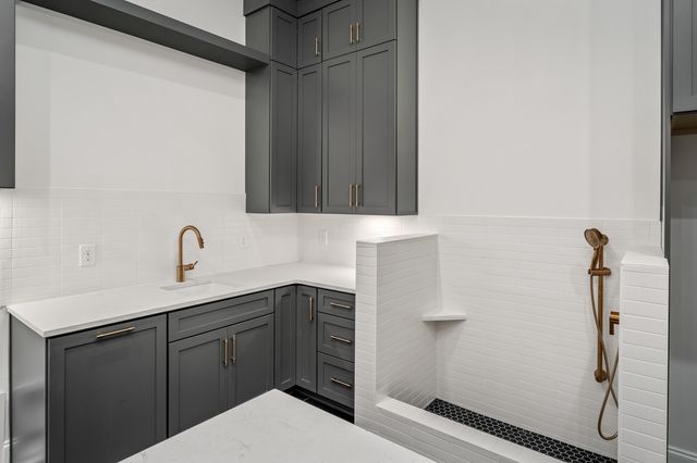 527 Divine Ct, Arrington, TN 37014