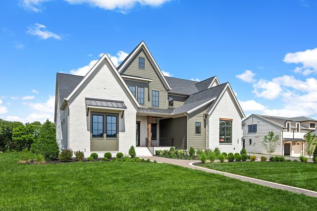 527 Divine Ct, Arrington, TN 37014