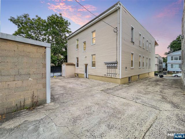 9 Patten Place, Newark, NJ 07112