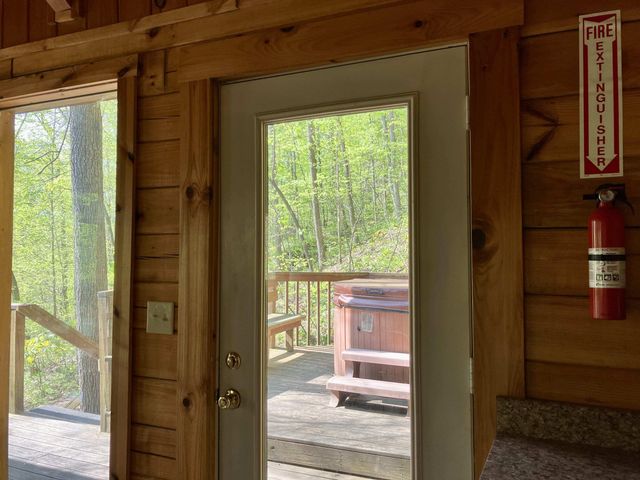 127 Getaways Road, Stanton, KY 40380
