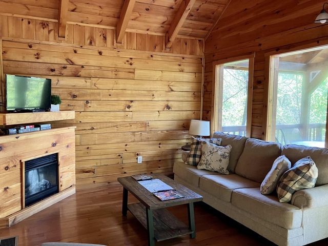 127 Getaways Road, Stanton, KY 40380