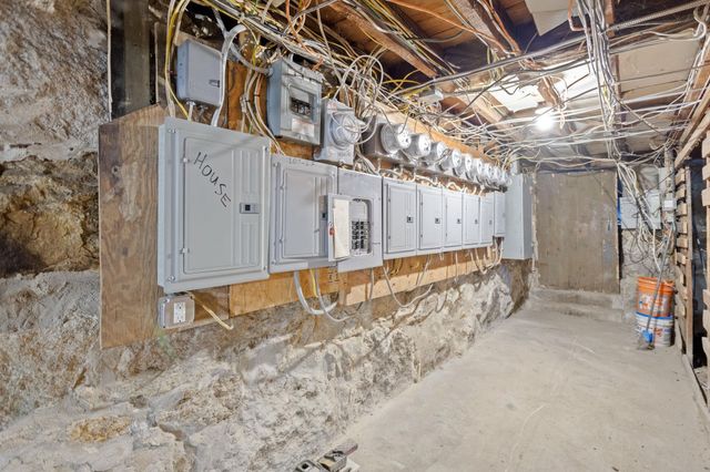 101-107 Putnam Street, Manchester, NH 03102