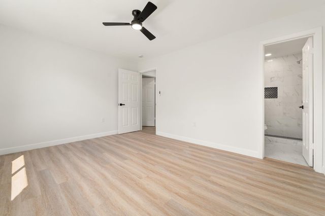 6614 Villarreal Drive, Houston, TX 77489