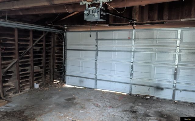 2707 S 20 Street, Omaha, NE 68108