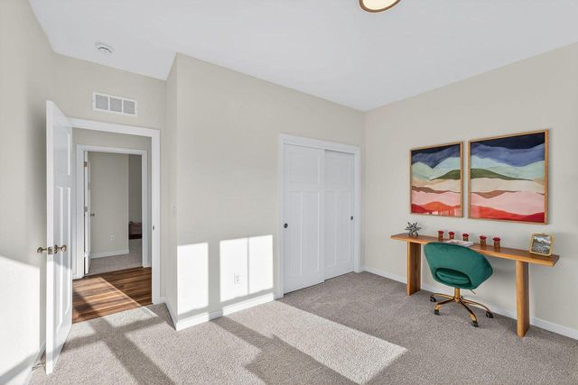 N67W25396 Vail LANE, Sussex, WI 53089