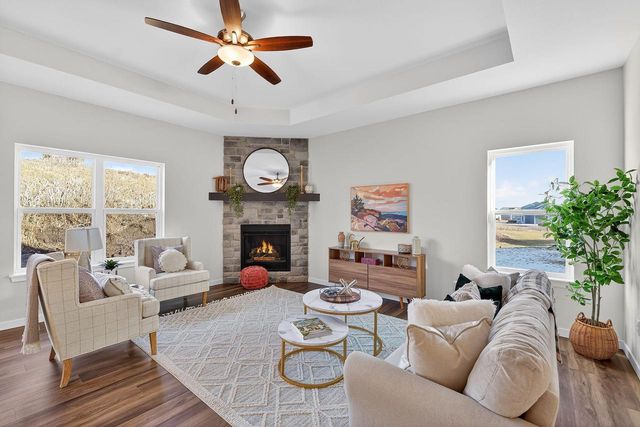 N67W25396 Vail LANE, Sussex, WI 53089