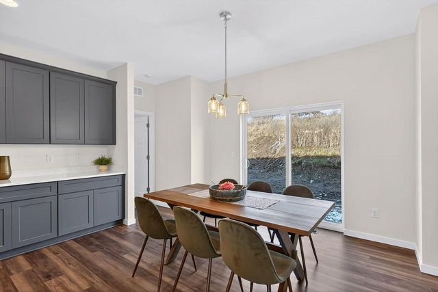 N67W25396 Vail LANE, Sussex, WI 53089