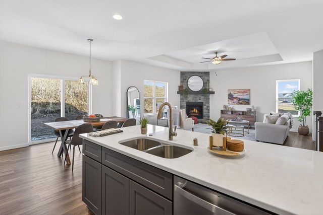 N67W25396 Vail LANE, Sussex, WI 53089