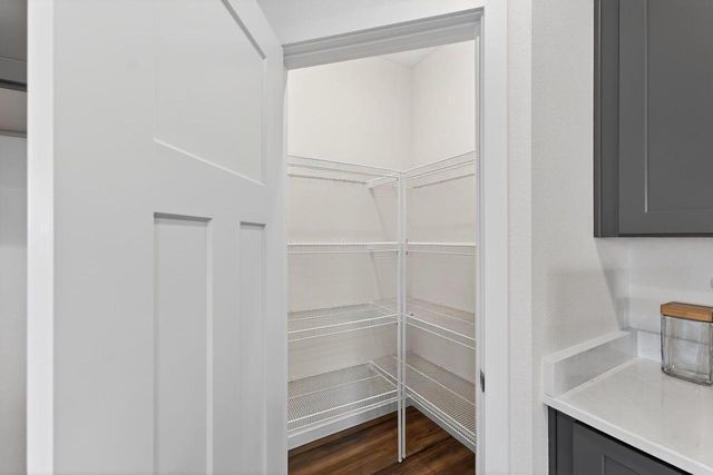 N67W25396 Vail LANE, Sussex, WI 53089