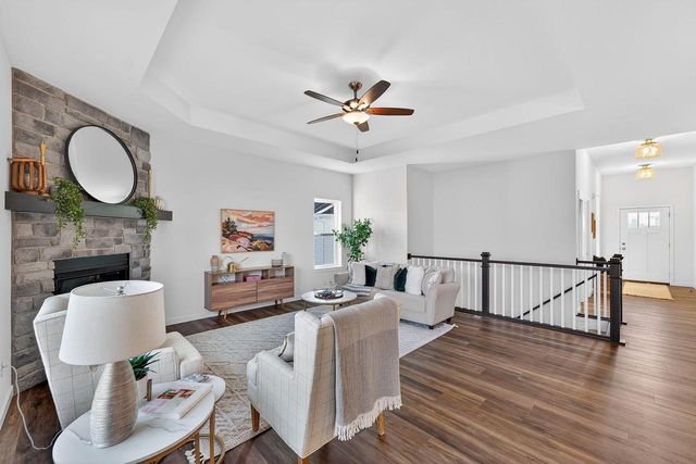 N67W25396 Vail LANE, Sussex, WI 53089