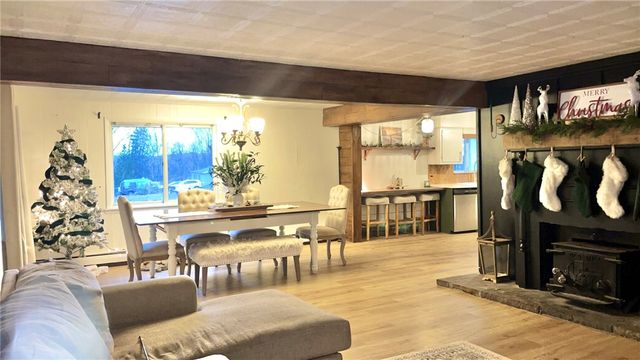 3310 State Route 31, Donegal, PA 15610