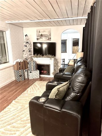 3310 State Route 31, Donegal, PA 15610