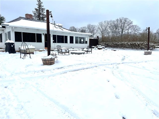 3310 State Route 31, Donegal, PA 15610