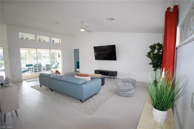 138 SE 20th ST, Cape Coral, FL 33990