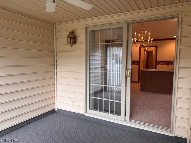 216 Village Court, Columbiana, OH 44408