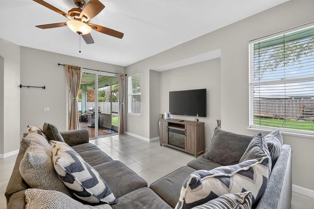 1373 SW Granville Avenue, Port St. Lucie, FL 34953