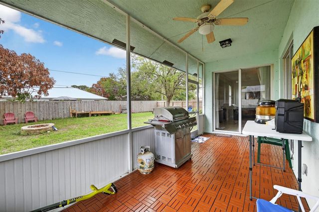 1373 SW Granville Avenue, Port St. Lucie, FL 34953