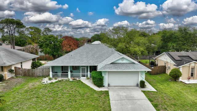 1373 SW Granville Avenue, Port St. Lucie, FL 34953