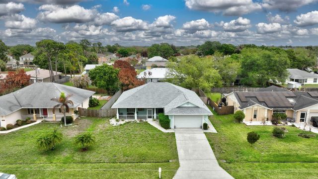 1373 SW Granville Avenue, Port St. Lucie, FL 34953
