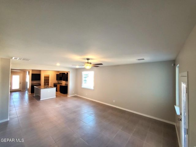 12848 Carefree Avenue, El Paso, TX 79928