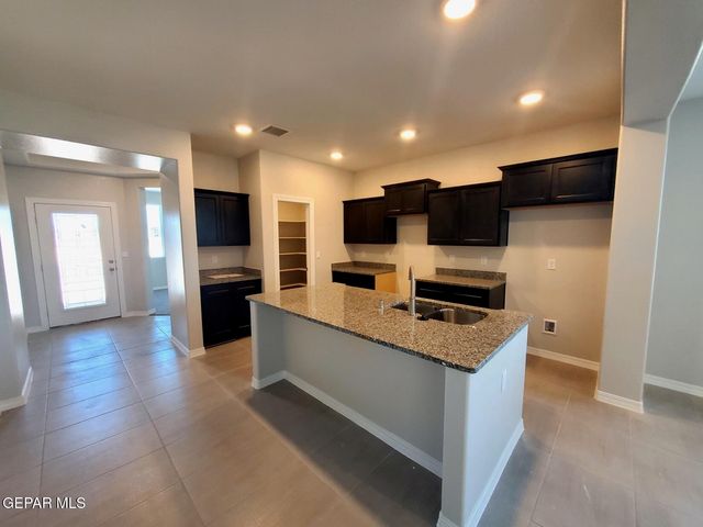 12848 Carefree Avenue, El Paso, TX 79928