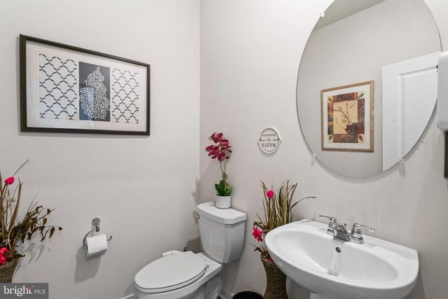 225 LEHIGH DR, Winchester, VA 22602