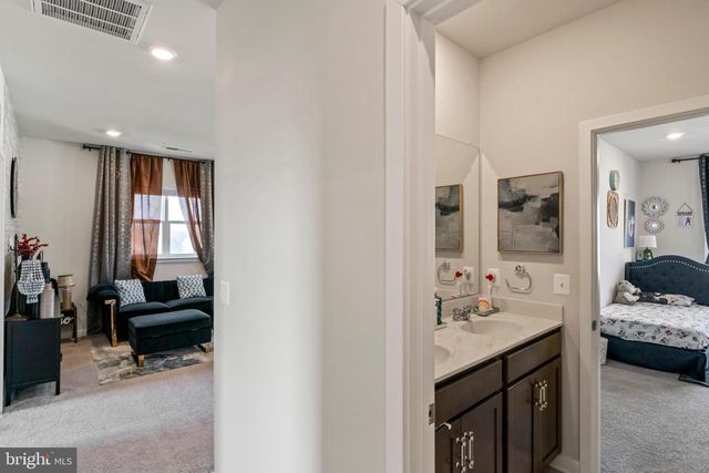 225 LEHIGH DR, Winchester, VA 22602