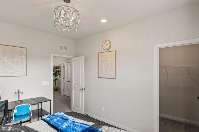 225 LEHIGH DR, Winchester, VA 22602