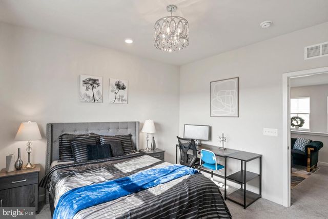 225 LEHIGH DR, Winchester, VA 22602