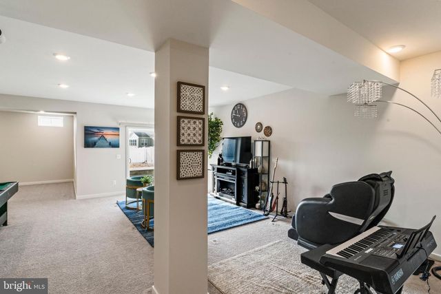 225 LEHIGH DR, Winchester, VA 22602