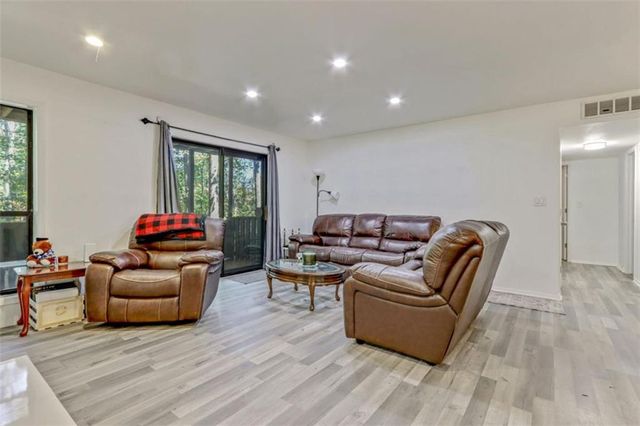 205 Woodcliff Drive 205, Sandy Springs, GA 30350