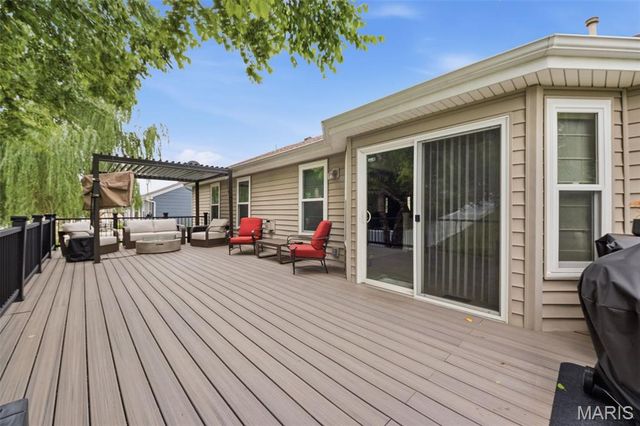 214 Charging Bear Drive, Wentzville, MO 63385